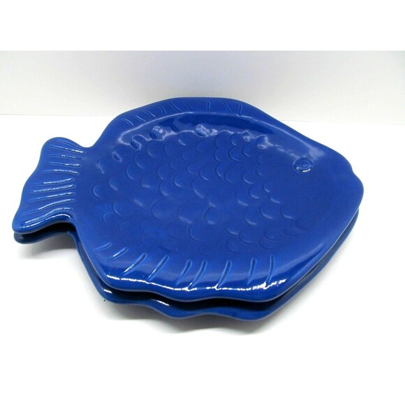 Home Studio Coastal Collection Blue 10 X 9" Fish Shaped Dinner Plates set of 2 - Picture 2 of 12